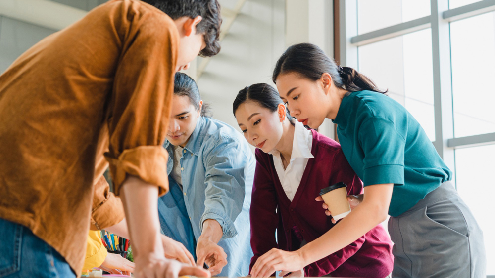 Nghiên cứu tỉ mỉ Nghiên cứu tỉ mỉ